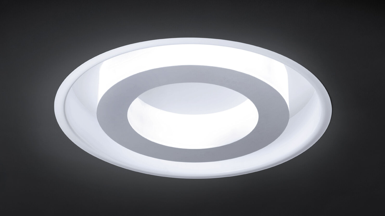Ring-shaped lights Polaron for Trilux